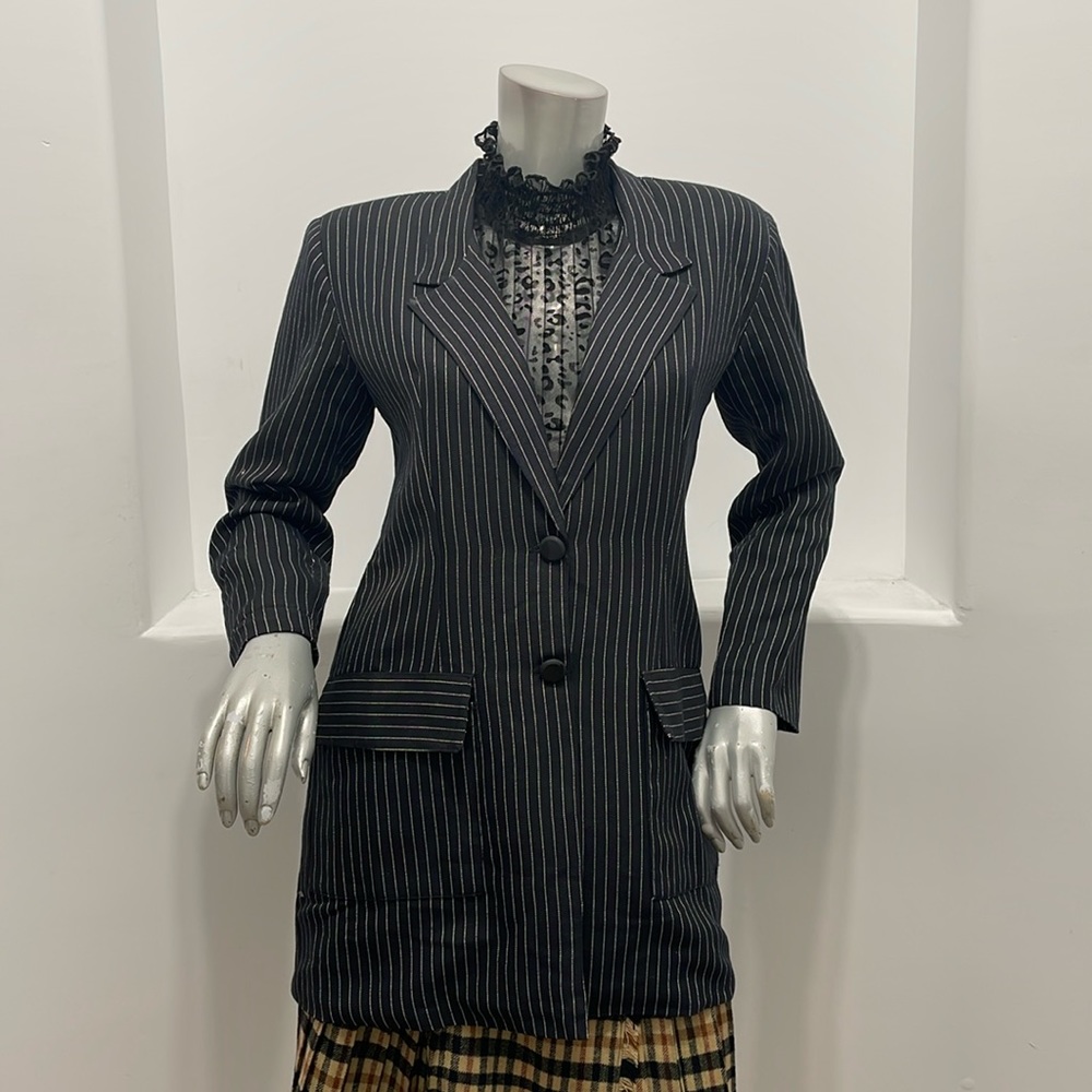 Unbranded  Women’s Long Blazer Navy Blue Striped